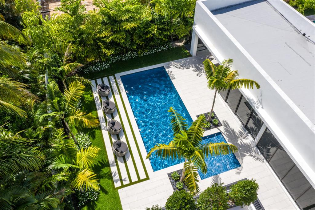 HOFMANS 8TH AVE ADD - Residential