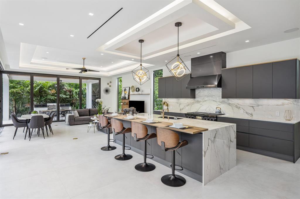 HOFMANS 8TH AVE ADD - Residential