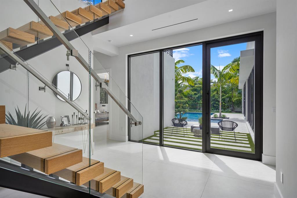 HOFMANS 8TH AVE ADD - Residential