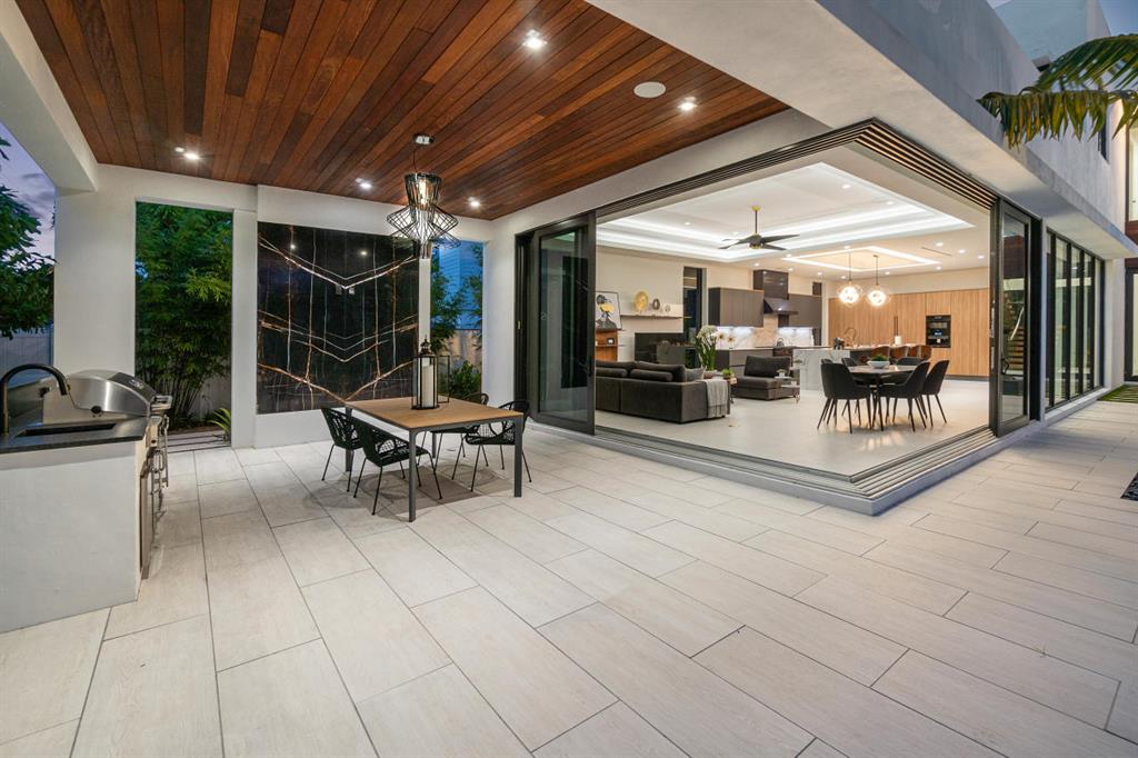 HOFMANS 8TH AVE ADD - Residential