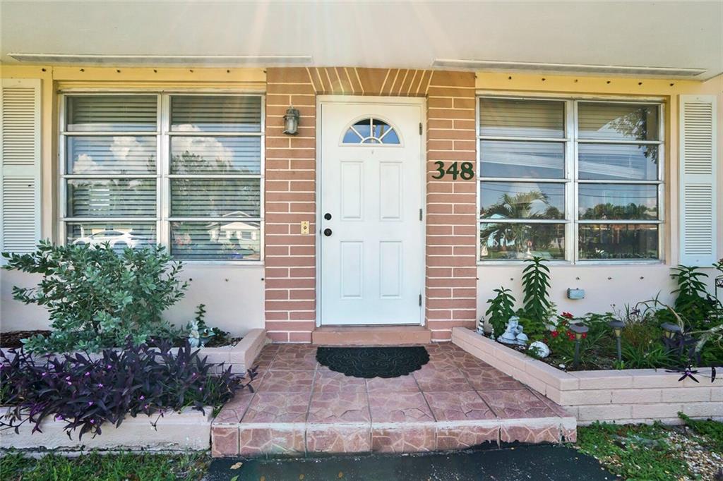 Palm Spgs Village 01 - Residential