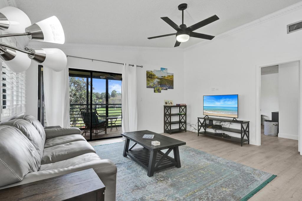 GARDENS 4 CONDO - Residential