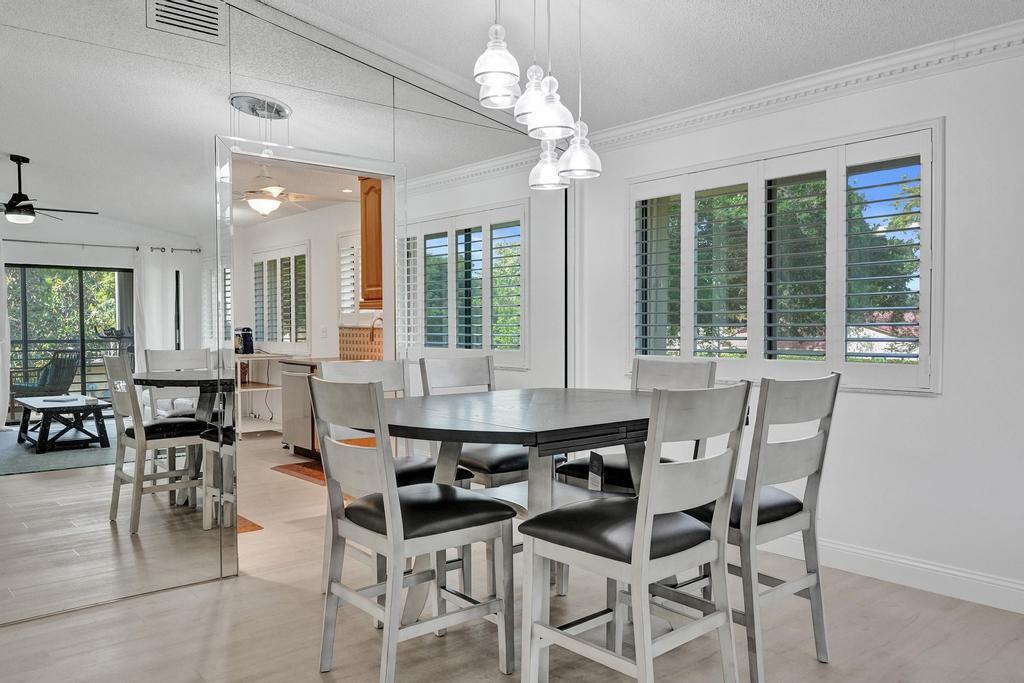 GARDENS 4 CONDO - Residential