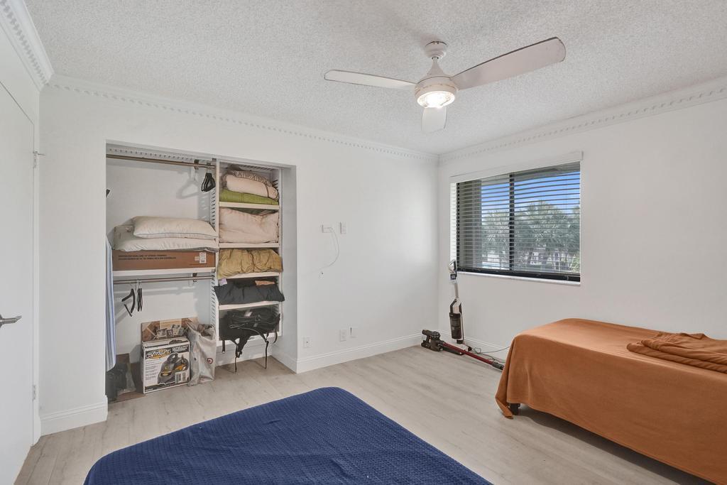 GARDENS 4 CONDO - Residential