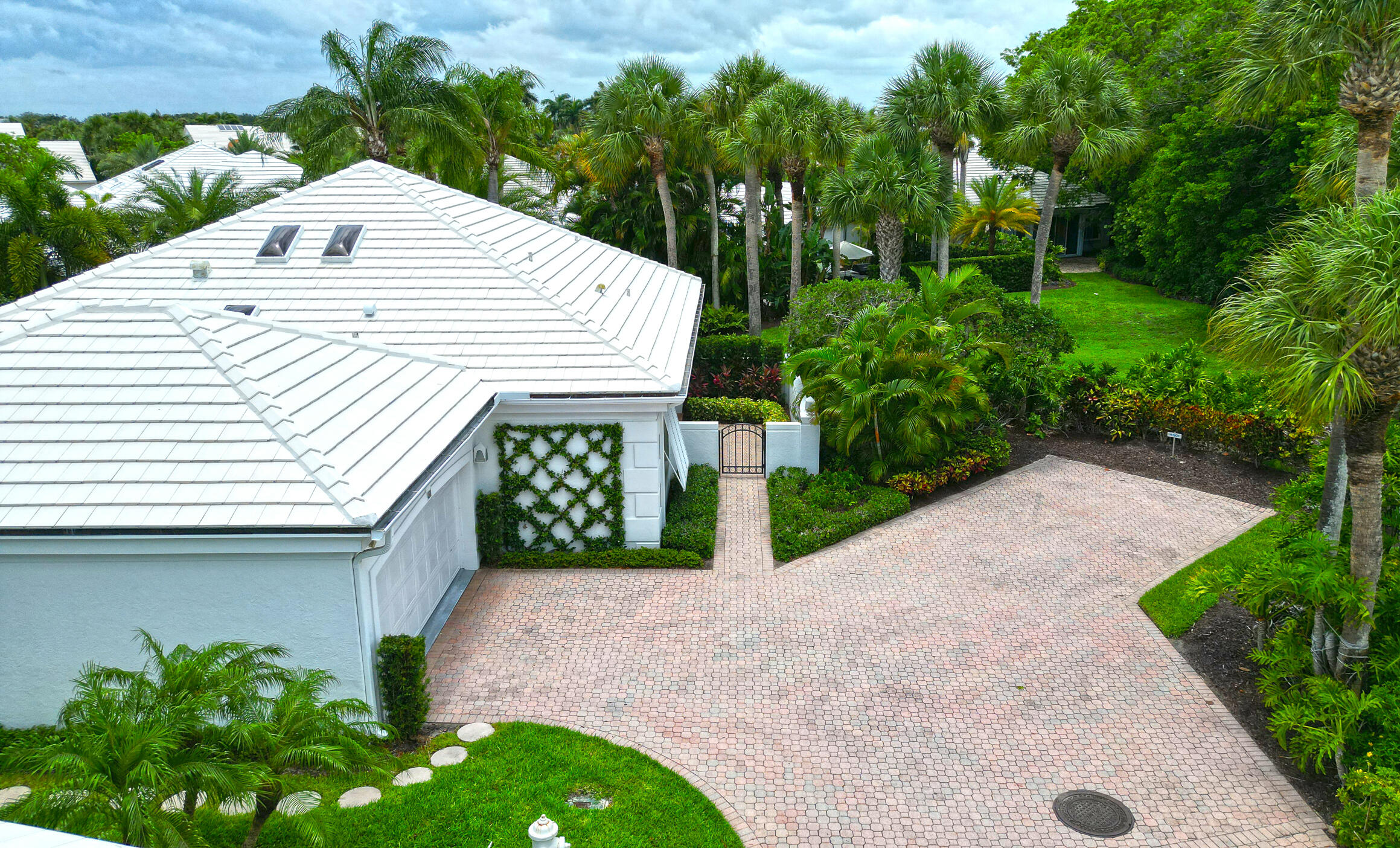 4501 Captains Way