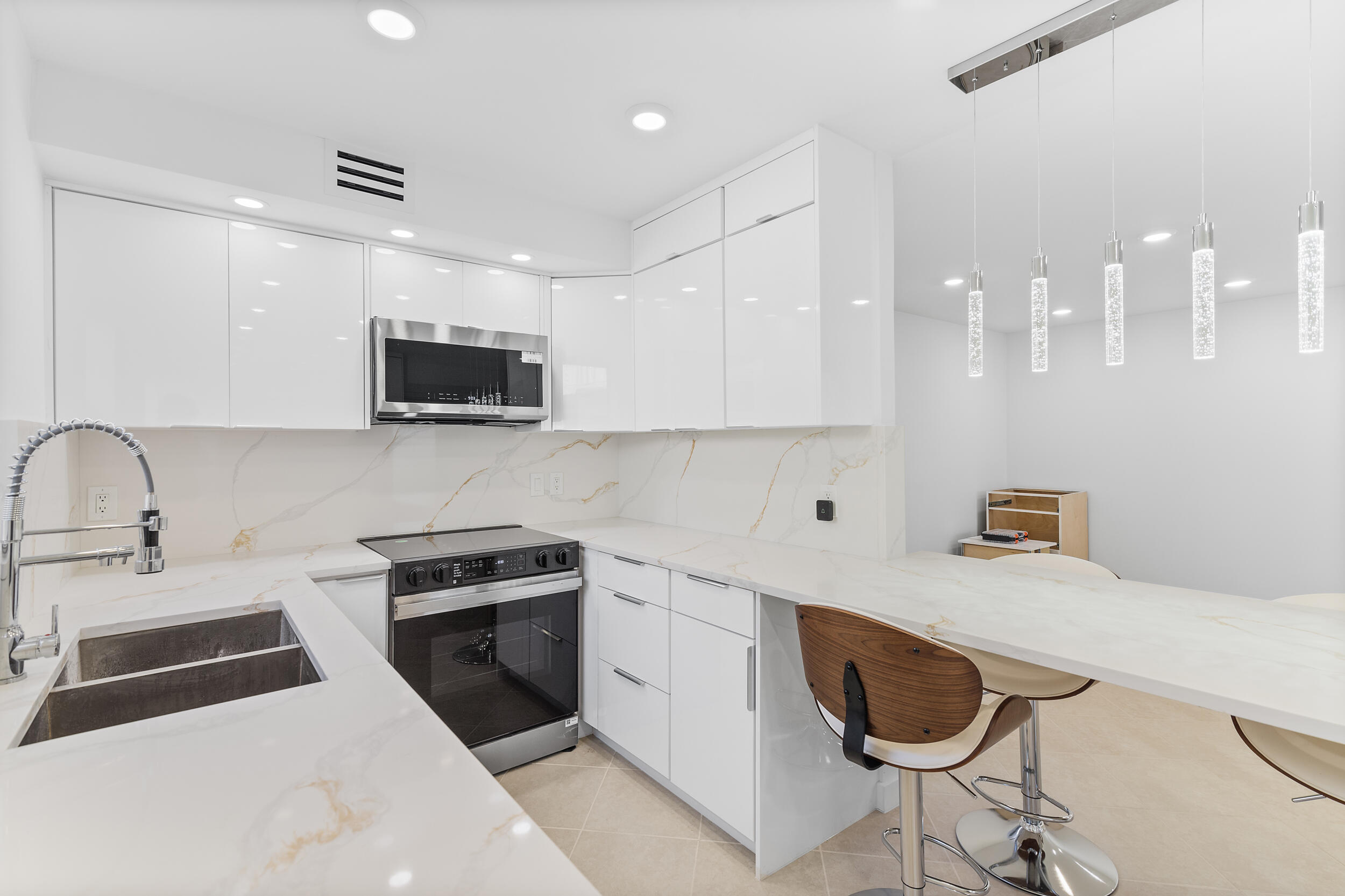 KINGS POINT BRITTANY CONDOS - Residential