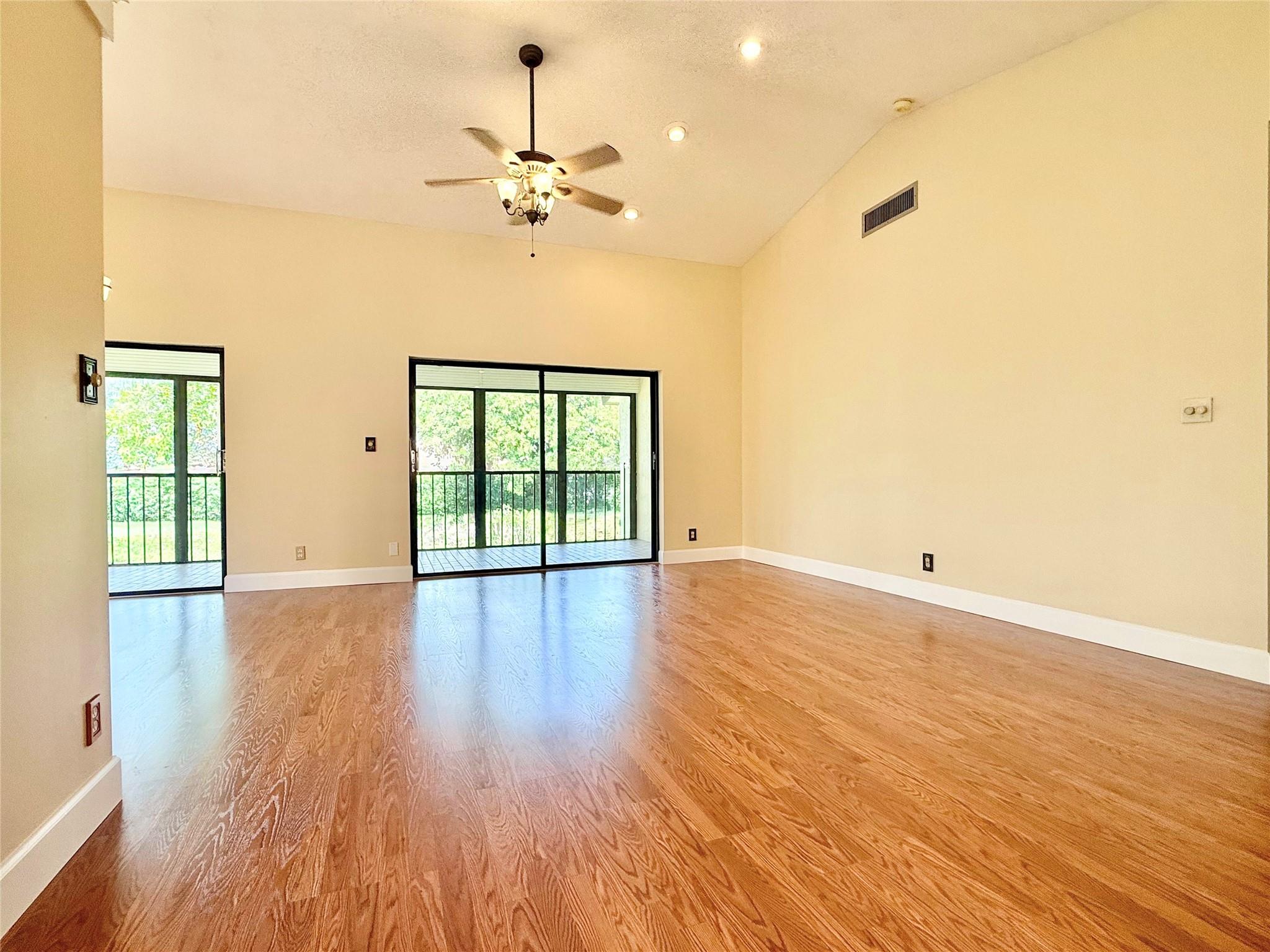 10805 Bahama Palm Way 201