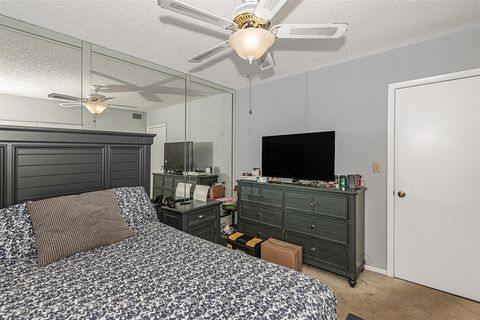 Condominium in Tamarac FL 9575 McNab Rd Rd 17.jpg