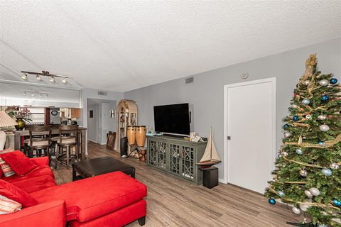 Condominium in Tamarac FL 9575 McNab Rd Rd 3.jpg