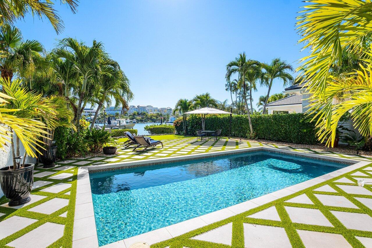 WATERS EDGE EST - Residential