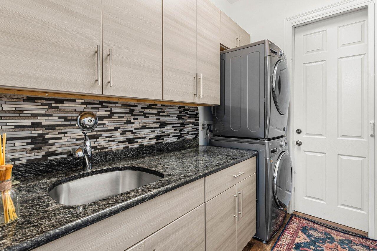 WATERS EDGE EST - Residential