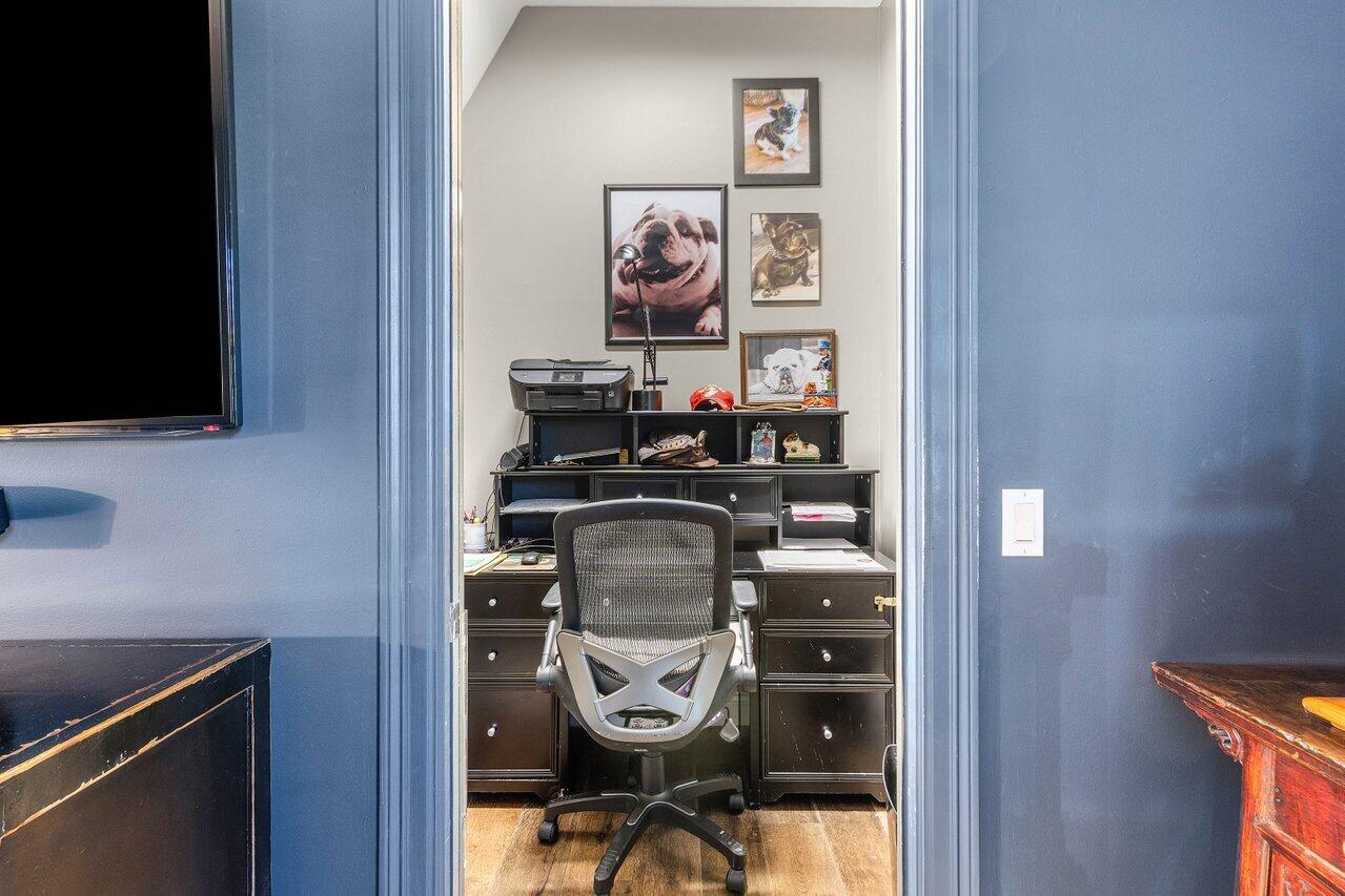 WATERS EDGE EST - Residential