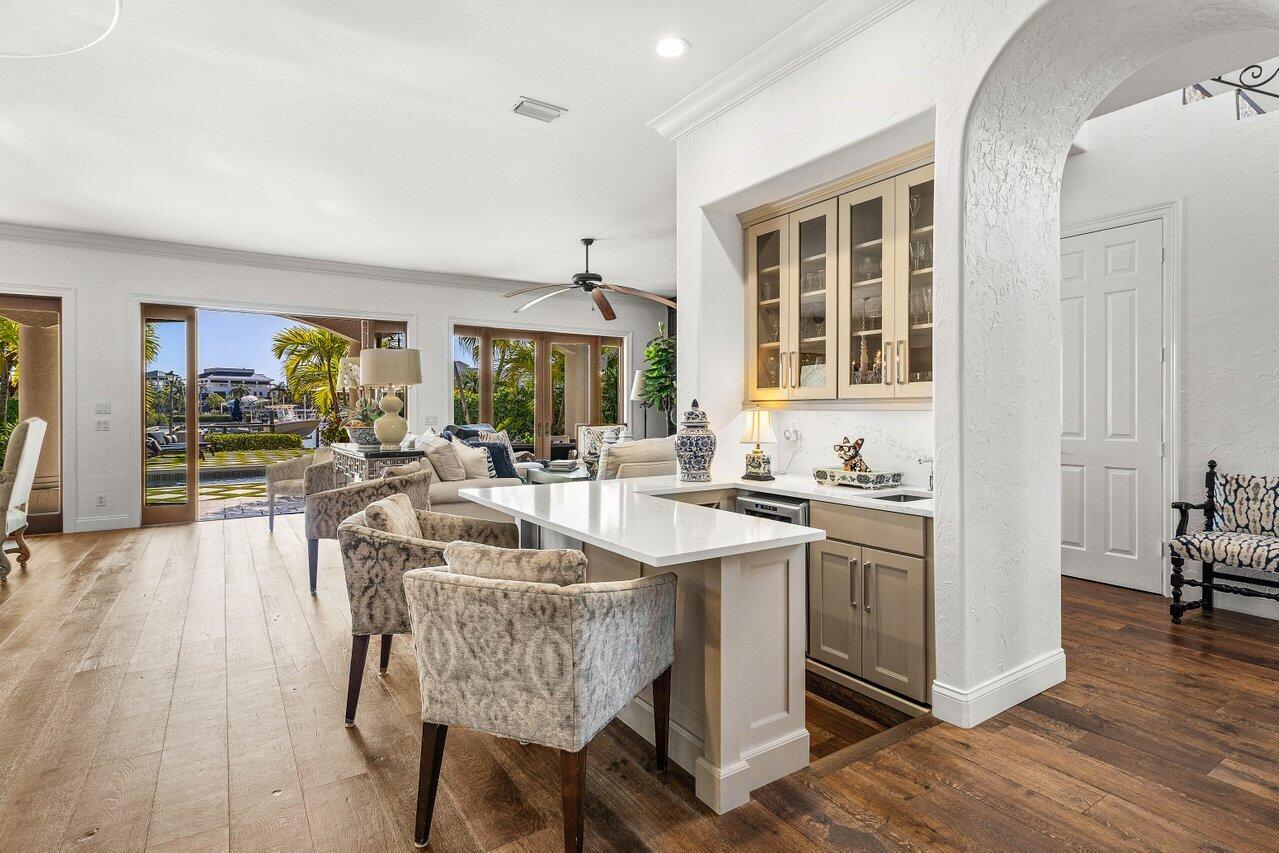 WATERS EDGE EST - Residential