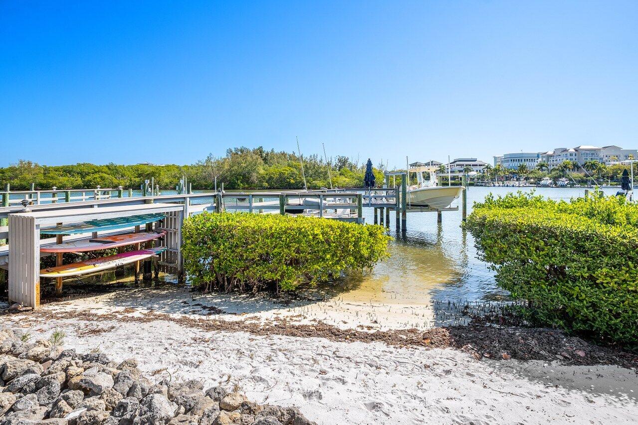 WATERS EDGE EST - Residential