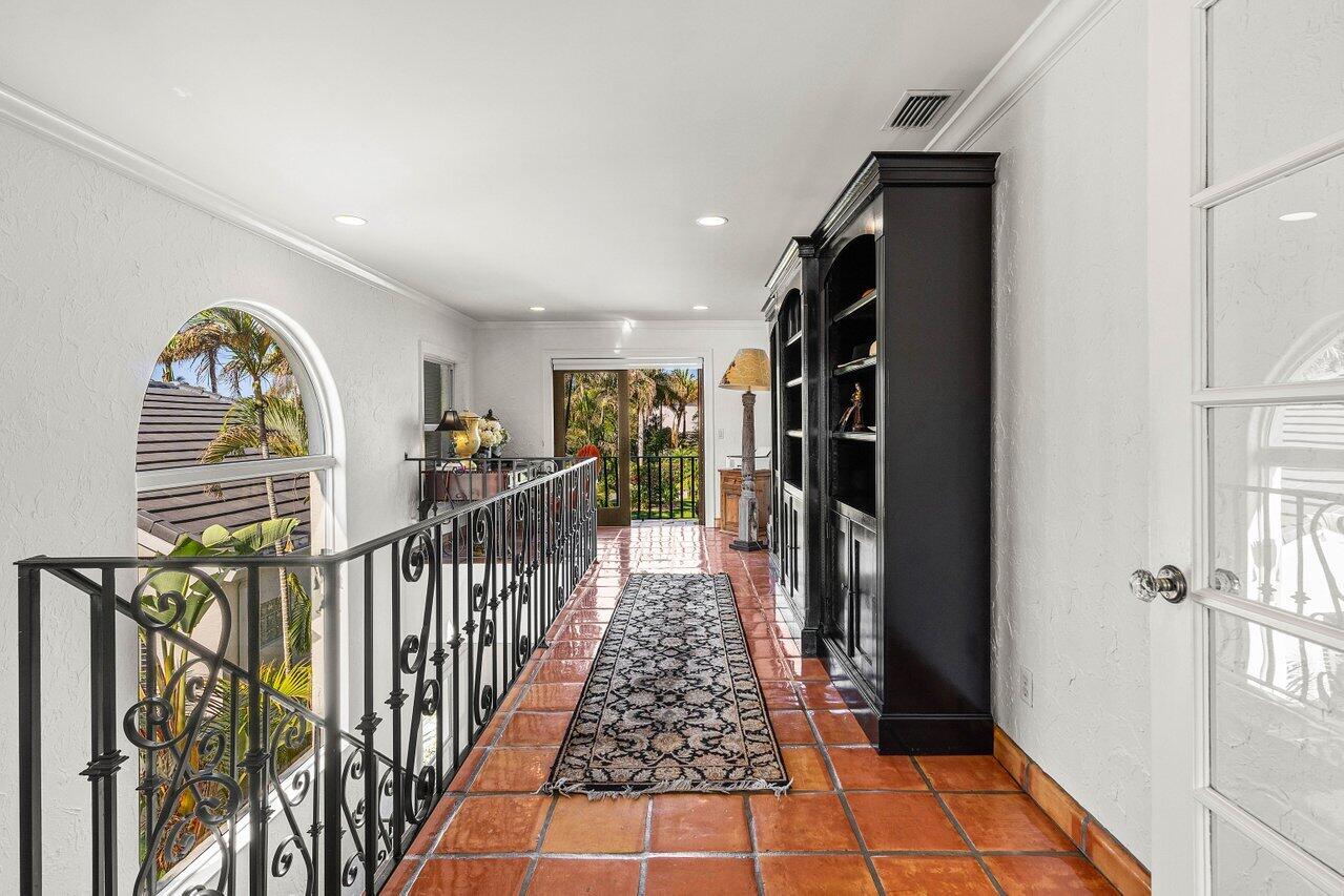 WATERS EDGE EST - Residential