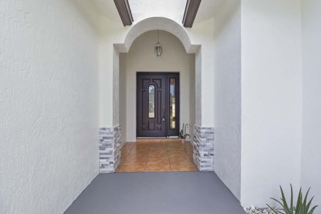 Photo of 105 Vanessa Street, Palm Springs, FL 33461 (MLS # B26063905)