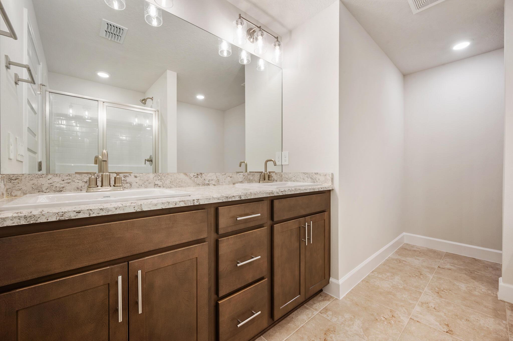 WATERSTONE PHASE THREE - Residential