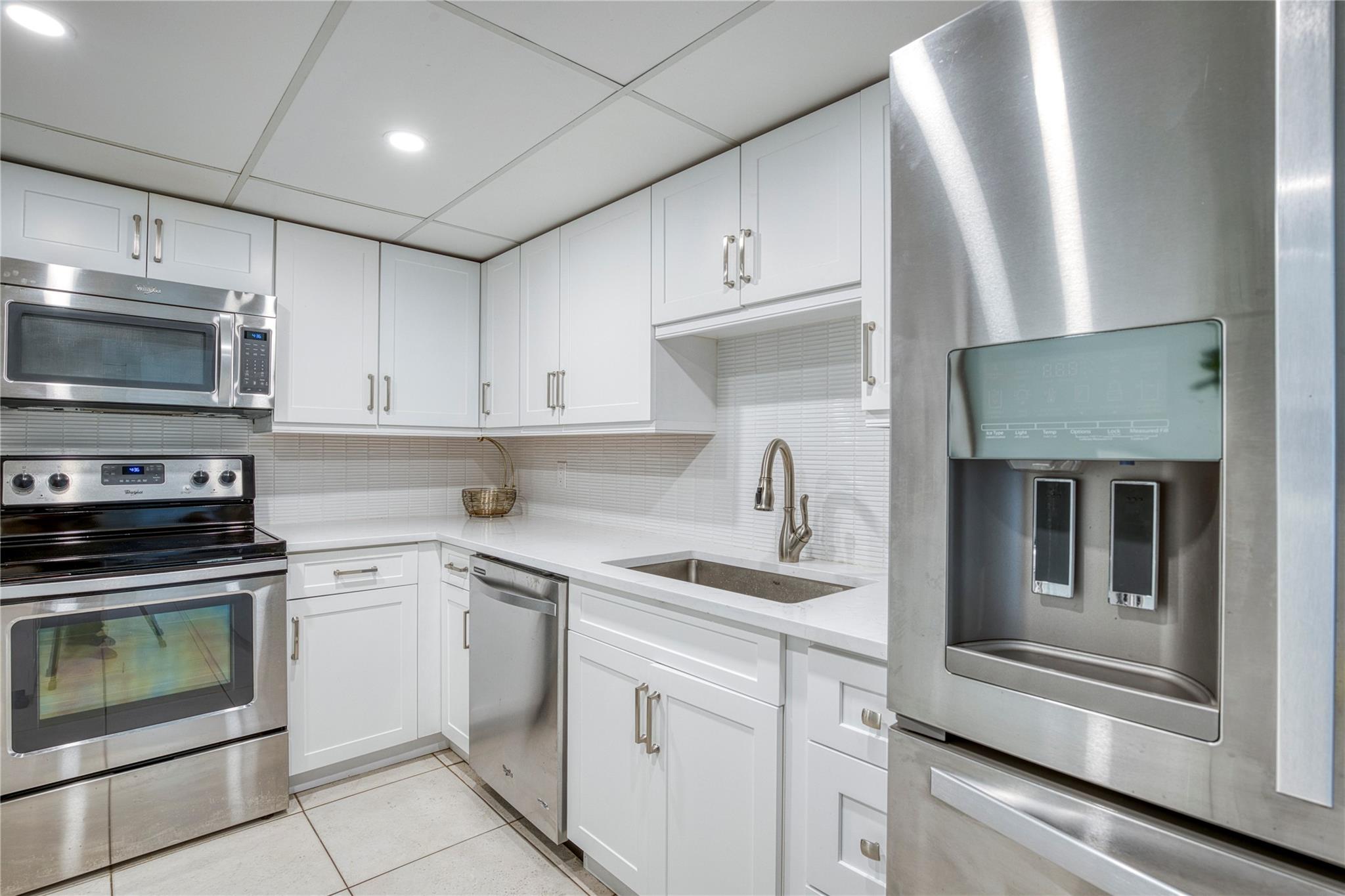 Pompano Beach Club North - Residential Lease