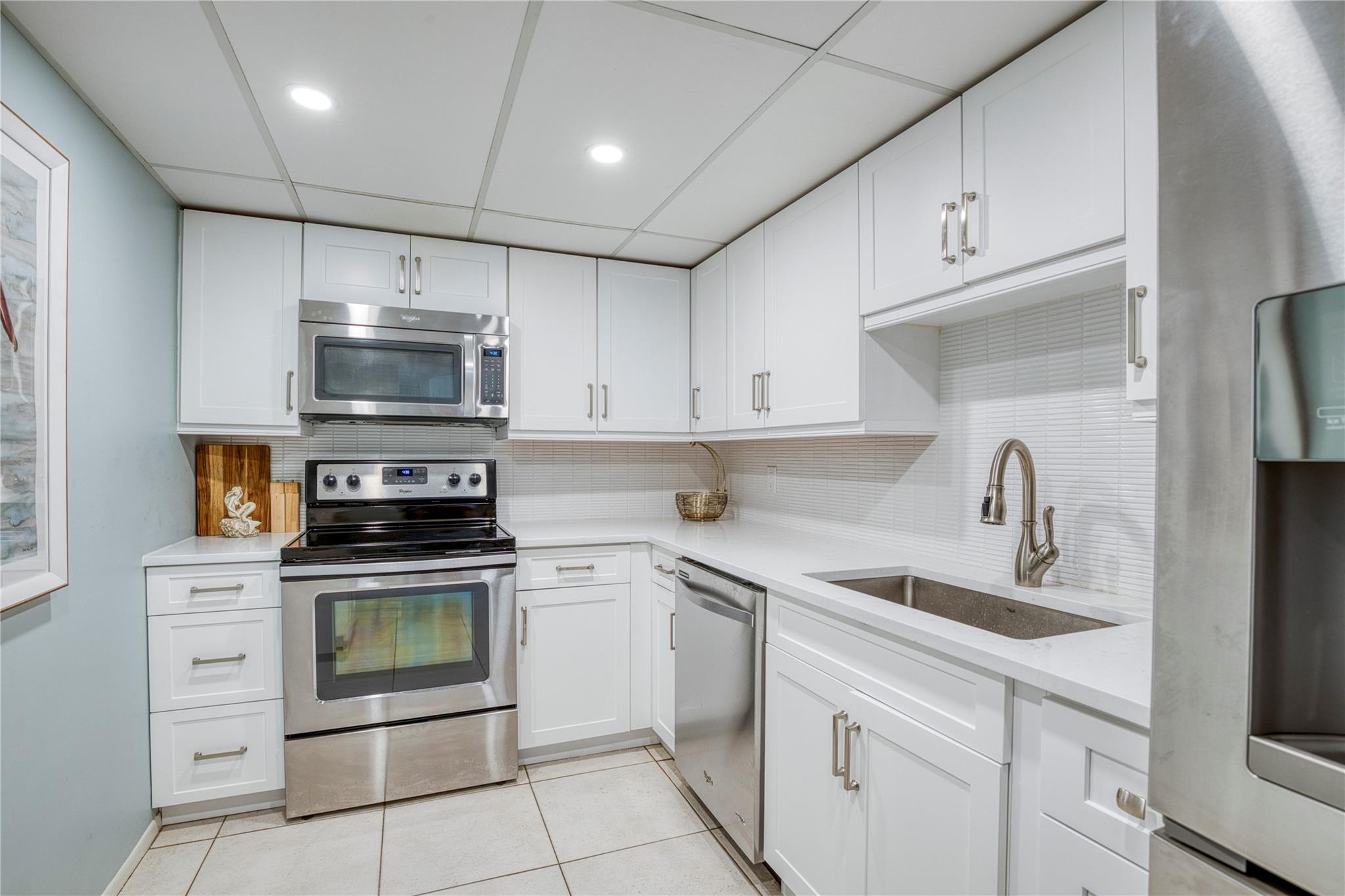 Pompano Beach Club North - Residential Lease