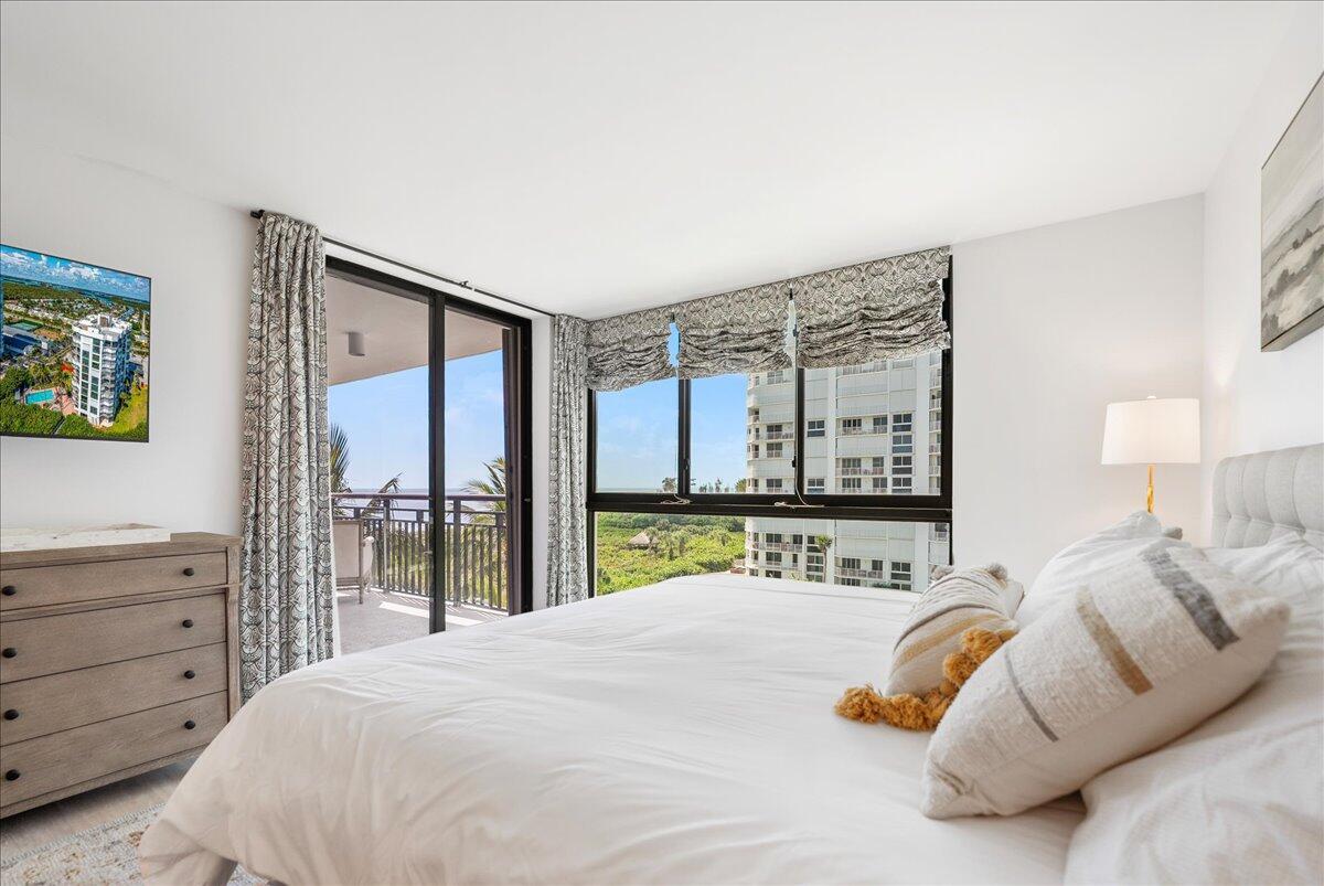 BARCLAY BEACH CLUB PHASE - Residential Lease