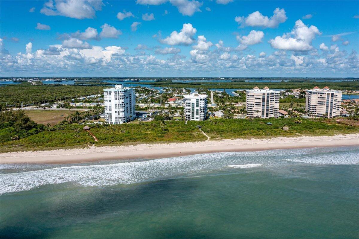 BARCLAY BEACH CLUB PHASE - Residential Lease