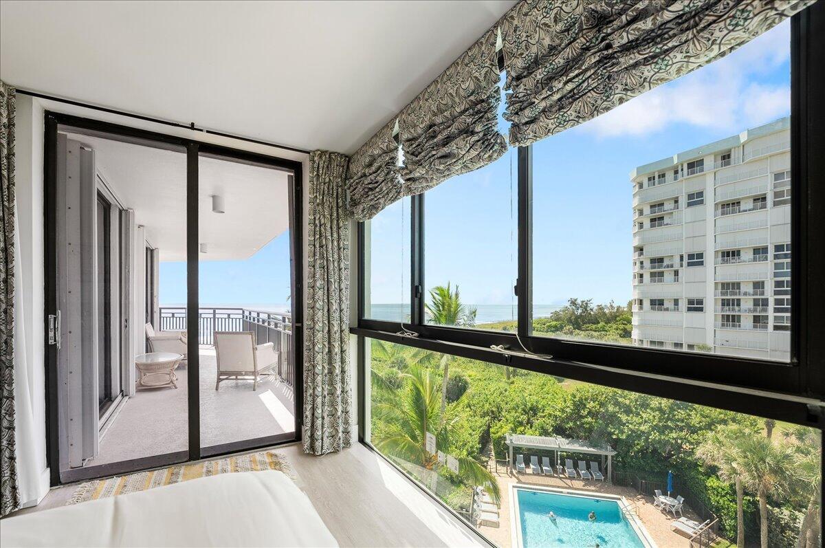 BARCLAY BEACH CLUB PHASE - Residential Lease