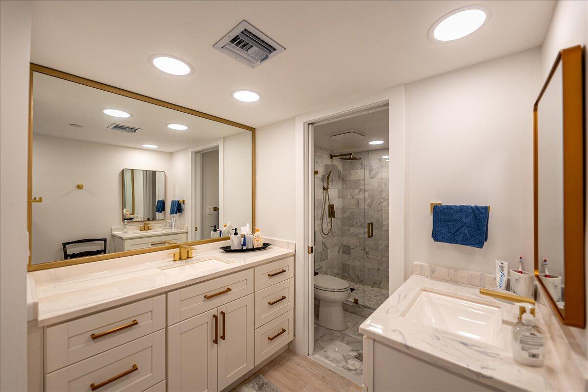 BARCLAY BEACH CLUB PHASE - Residential Lease