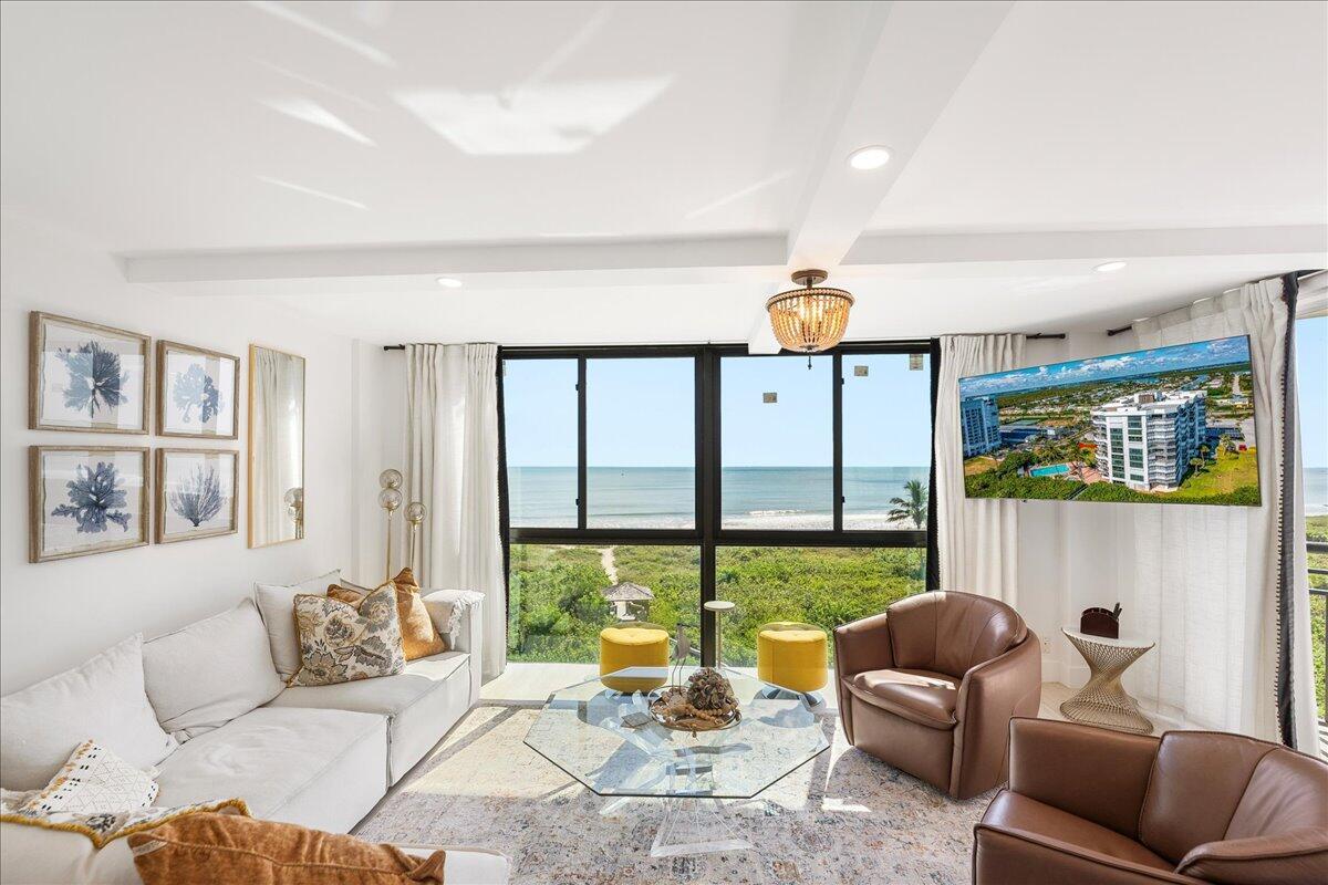 BARCLAY BEACH CLUB PHASE - Residential Lease