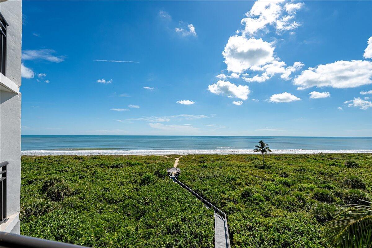 BARCLAY BEACH CLUB PHASE - Residential Lease