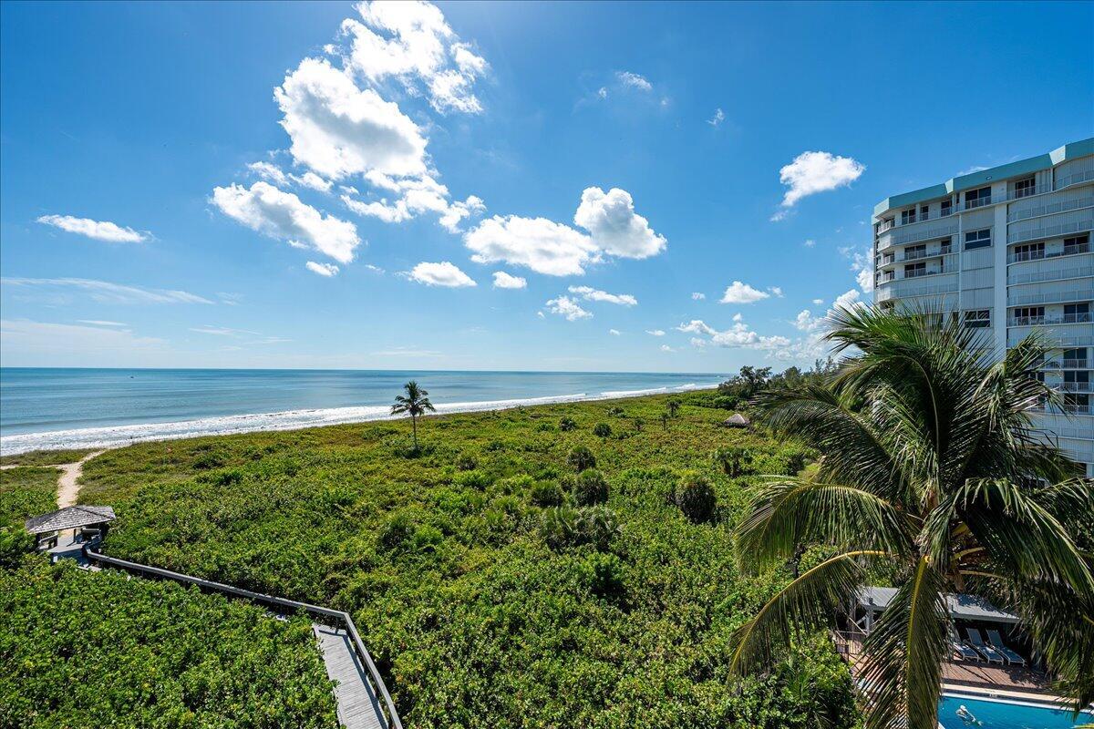 BARCLAY BEACH CLUB PHASE - Residential Lease