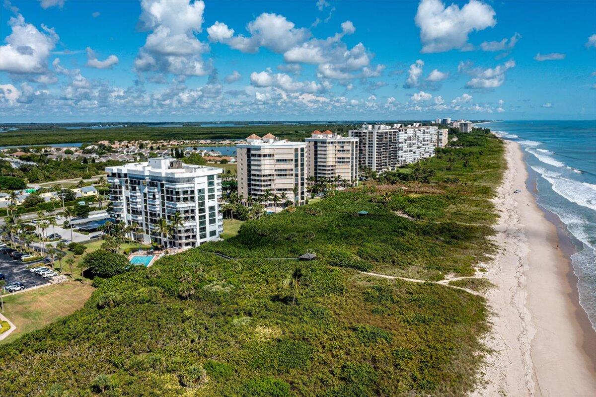 BARCLAY BEACH CLUB PHASE - Residential Lease