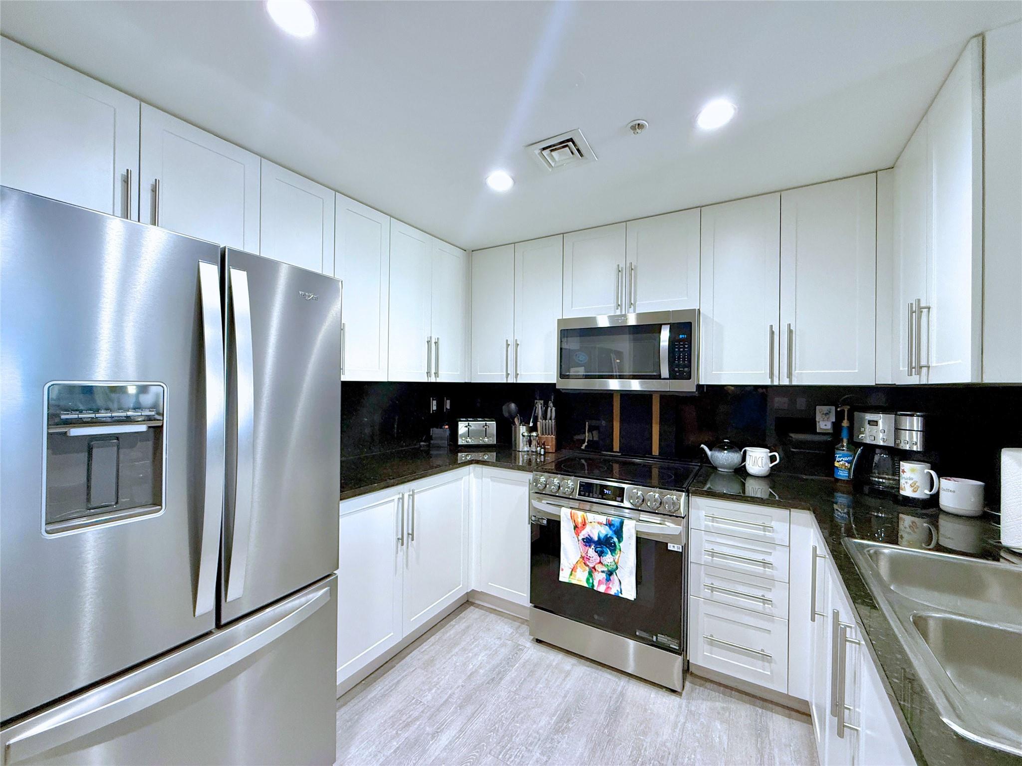 511 SE 5th Ave 2121