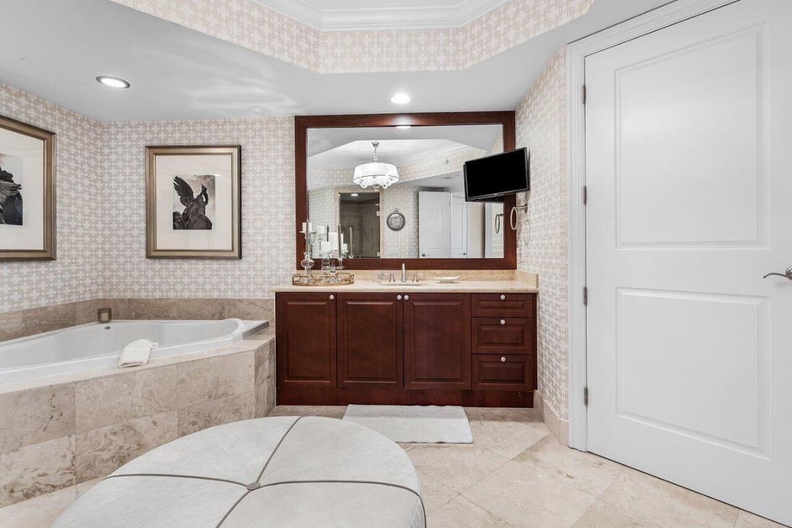 2700 NORTH OCEAN CONDO - Residential