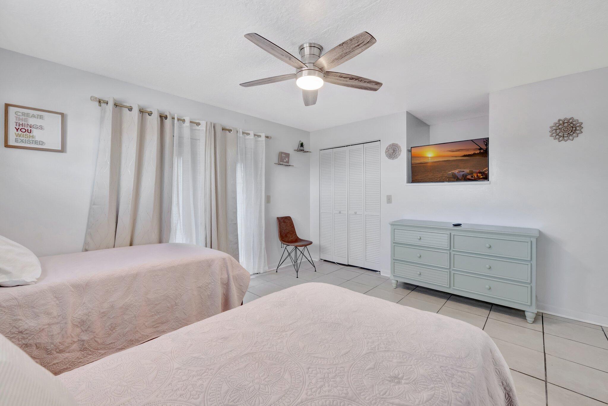 SURFSIDE UNIT 1 SUBDIVISI - Residential Lease