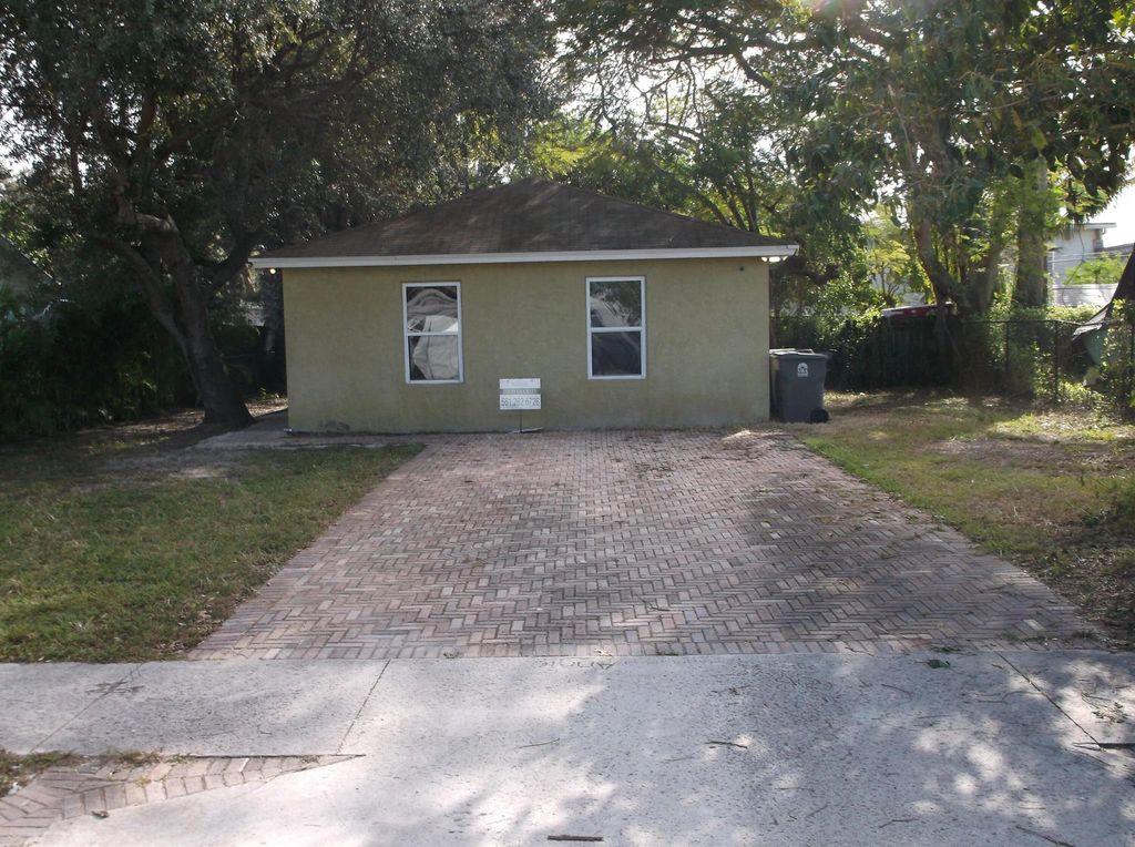 Photo of 2648 Saginaw Avenue, West Palm Beach, FL 33409 (MLS # R11148054)