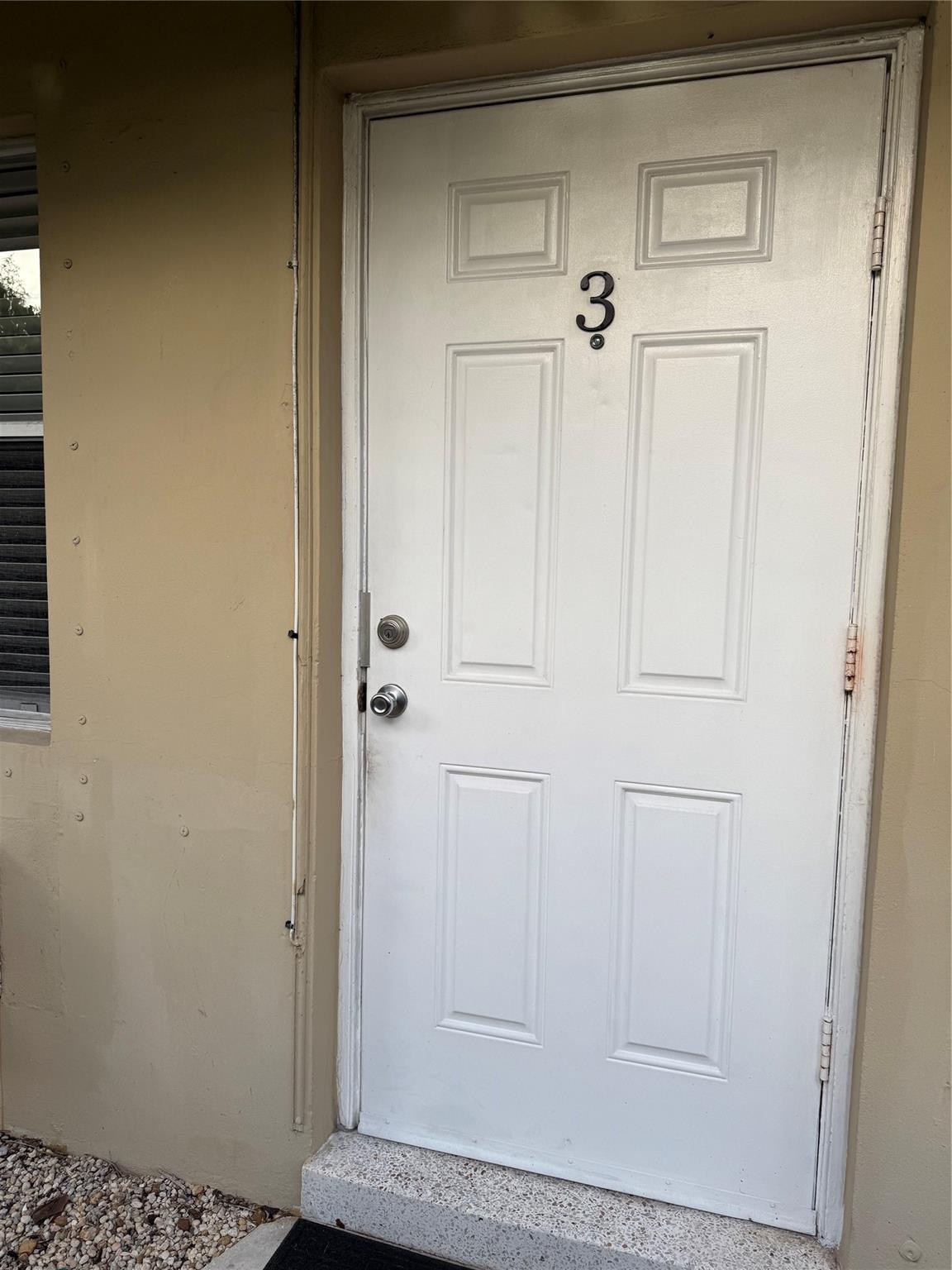 Waverly Place 2-19 D - Residential Lease