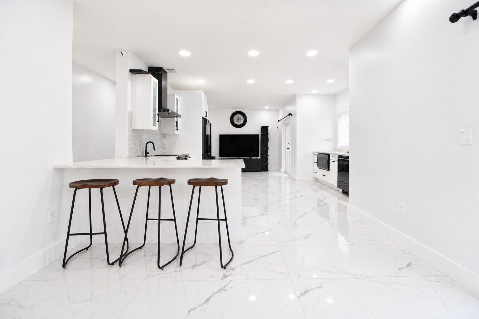 MILON VENTURE - Residential