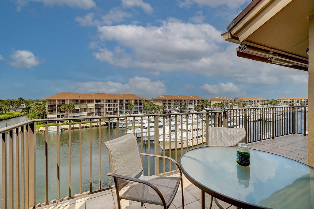 Photo of 1301 Seafarer Circle #505, Jupiter, FL 33477 (MLS # R10787567)
