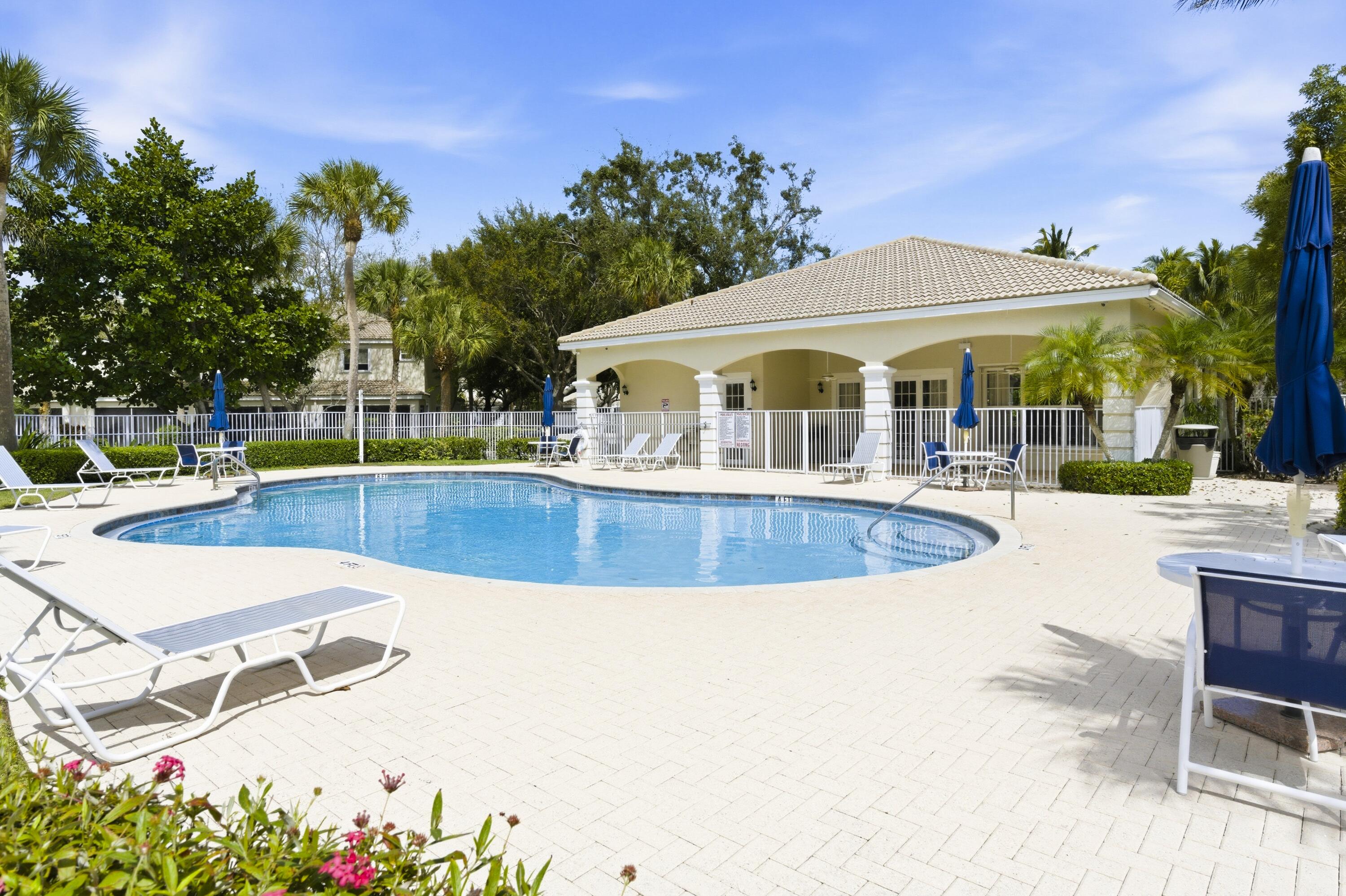 PALMBROOKE TOWNHOMES - Residential