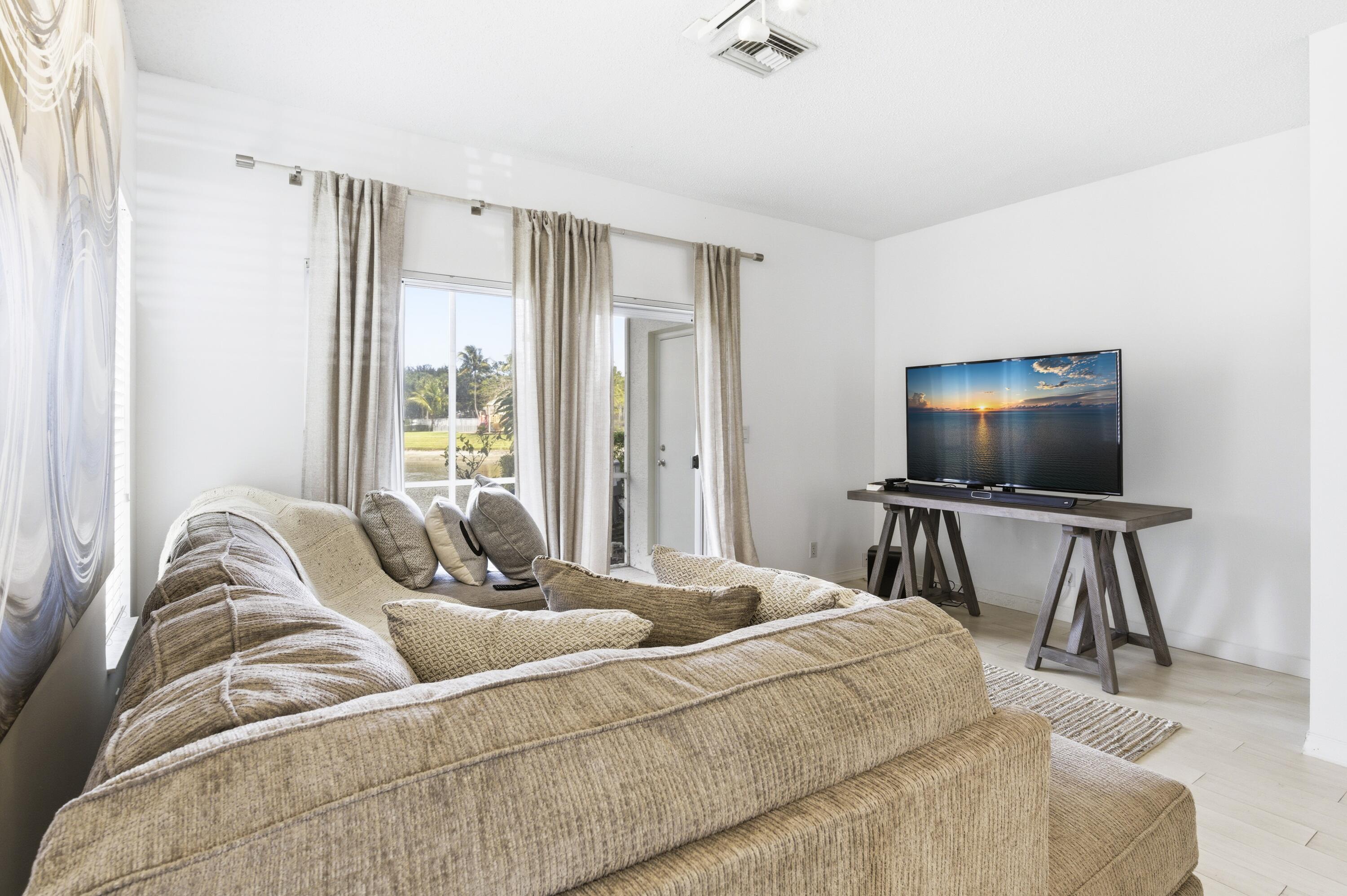 PALMBROOKE TOWNHOMES - Residential