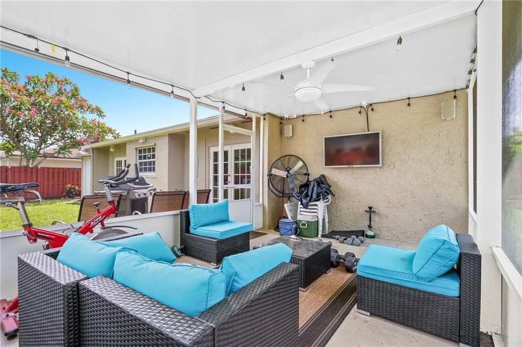 The Country Sec 1 81-5 B - Residential