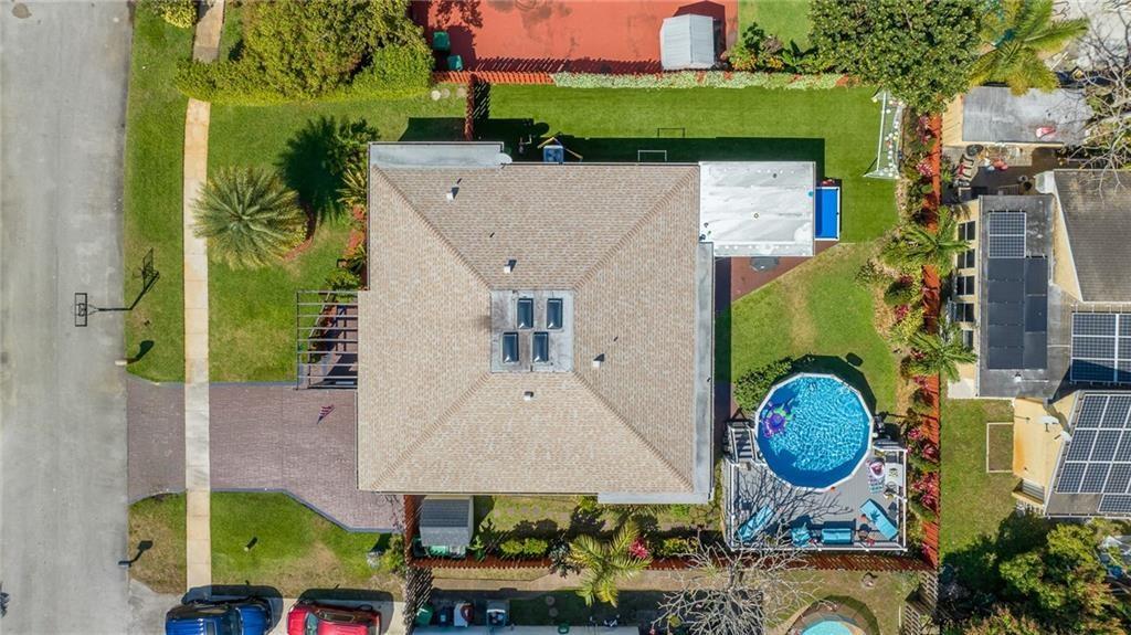 The Country Sec 1 81-5 B - Residential