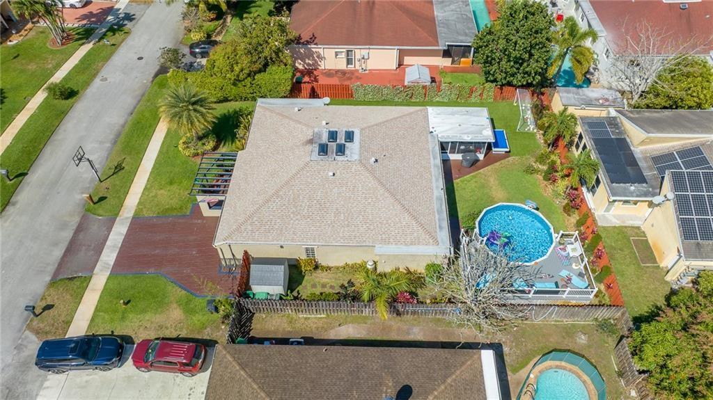 The Country Sec 1 81-5 B - Residential