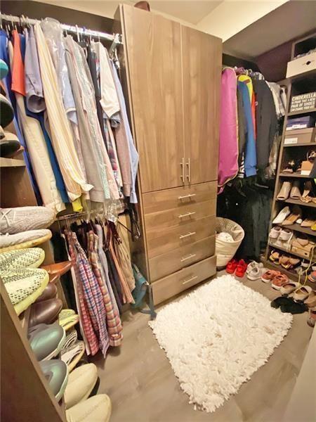 The Country Sec 1 81-5 B - Residential