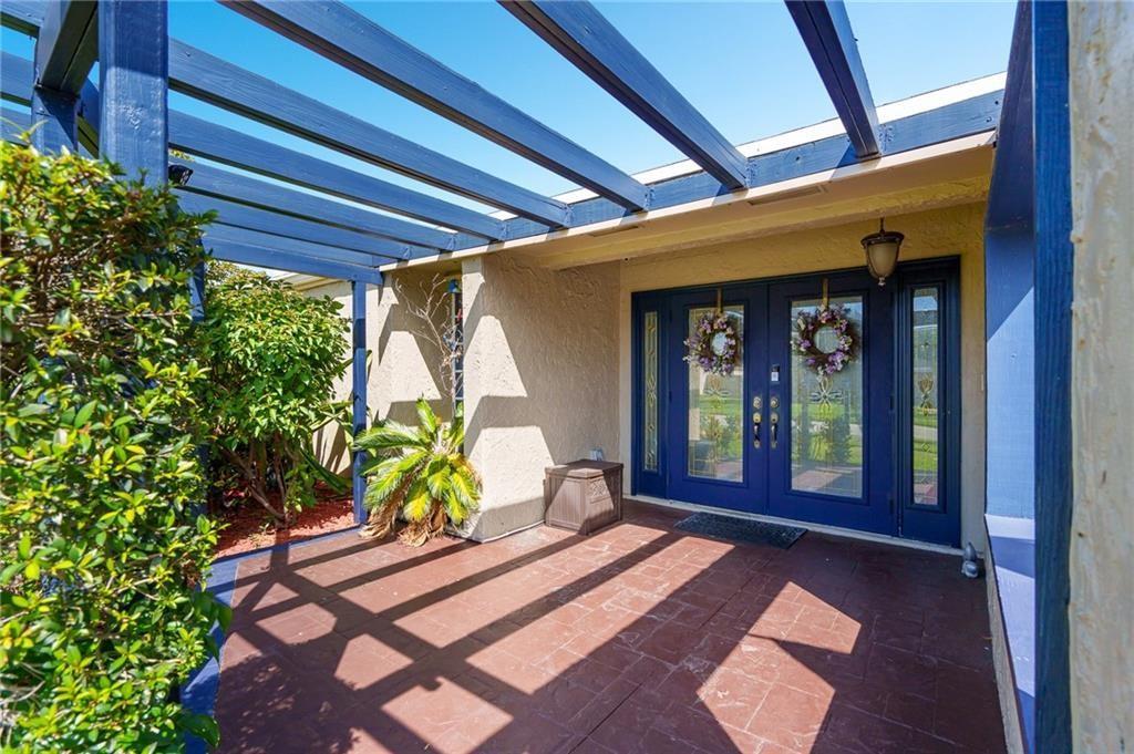 The Country Sec 1 81-5 B - Residential