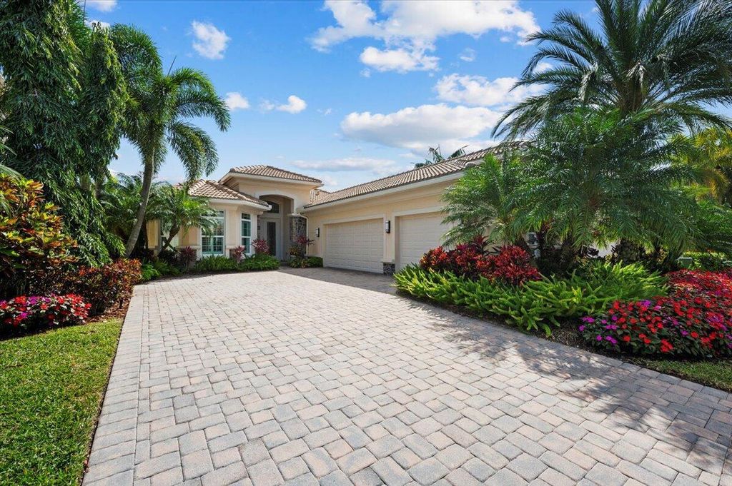 Photo of 154 Lucia Court, Jupiter, FL 33478 (MLS # R10965624)