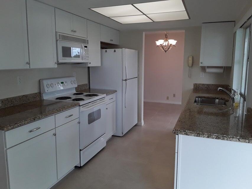 MAINLANDS OF TAMARAC LAKE - Residential Lease