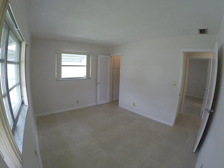 MAINLANDS OF TAMARAC LAKE - Residential Lease