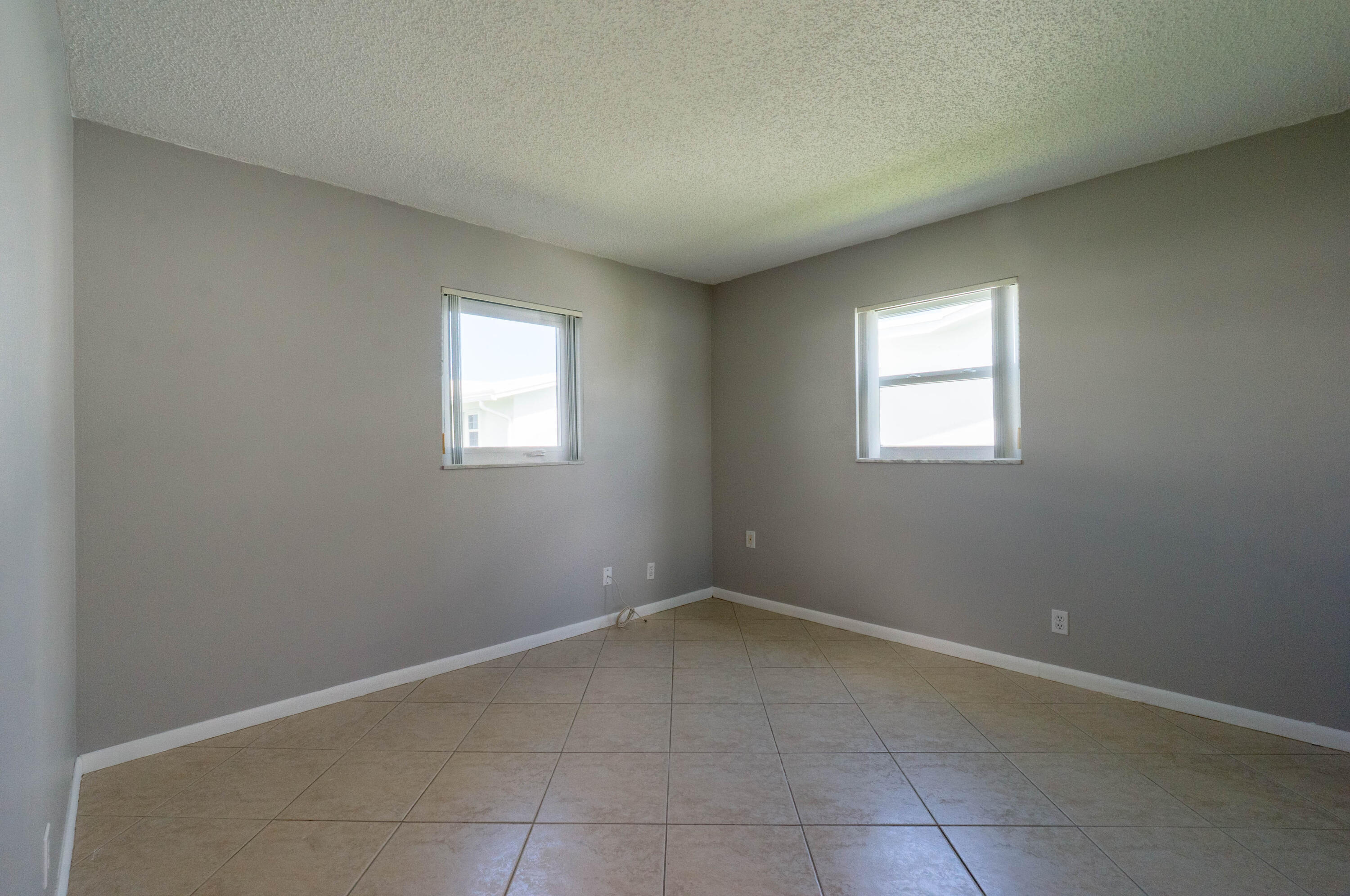 PALM BEACH LEISUREVILLE SEC 7 - Residential