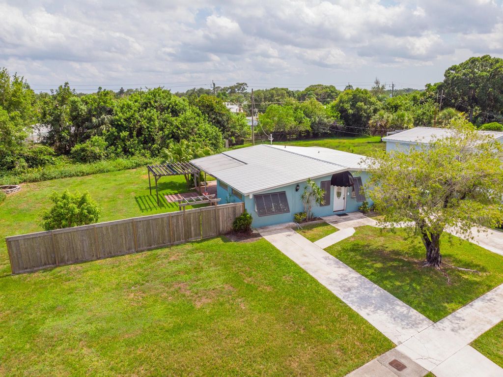 Photo of 170 Banyan Drive #1, Port St Lucie, FL 34952 (MLS # R11095786)